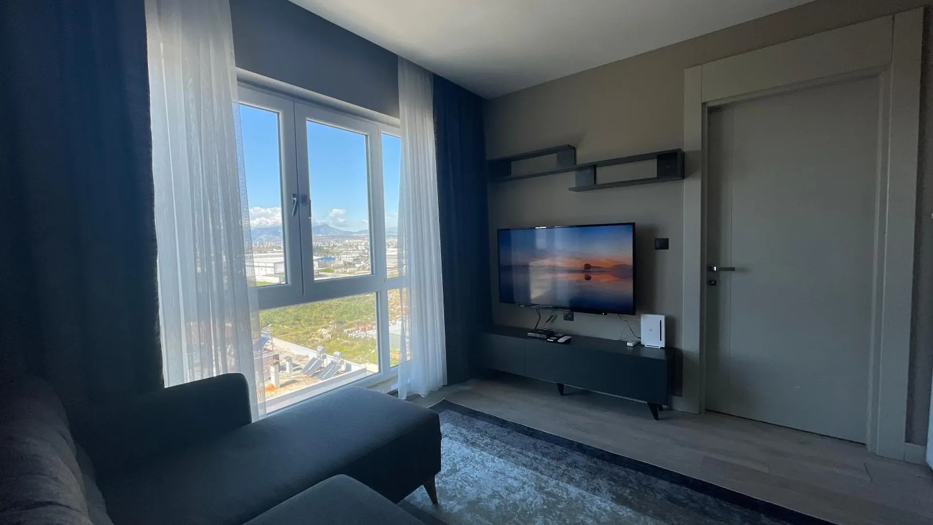 Studio Airport Hotel 安塔利亚 0*,  土耳其