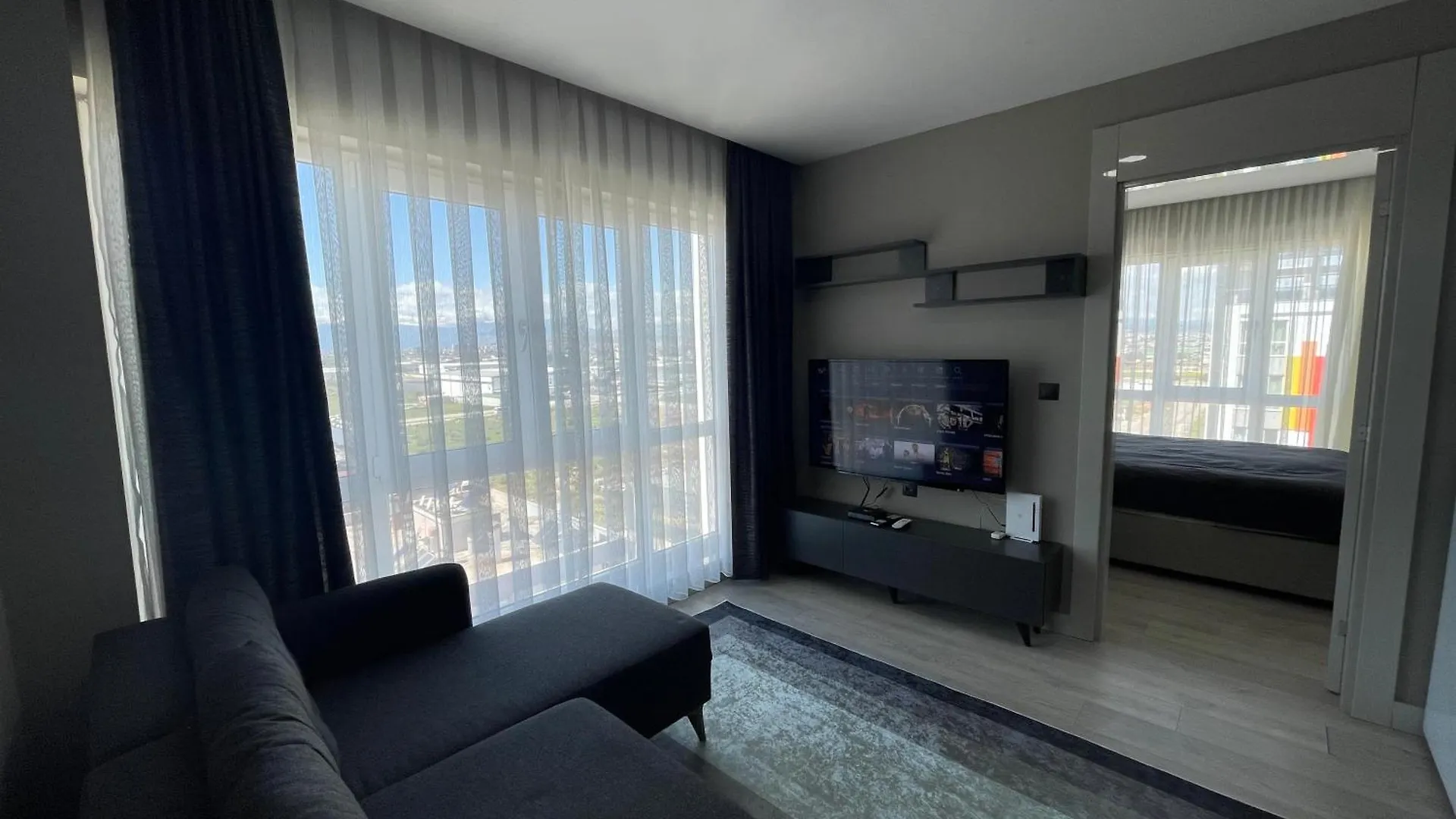 Studio Airport Hotel 安塔利亚 0*,